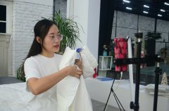 服務“夜”態，創造商機！英儂魏經理如是說
